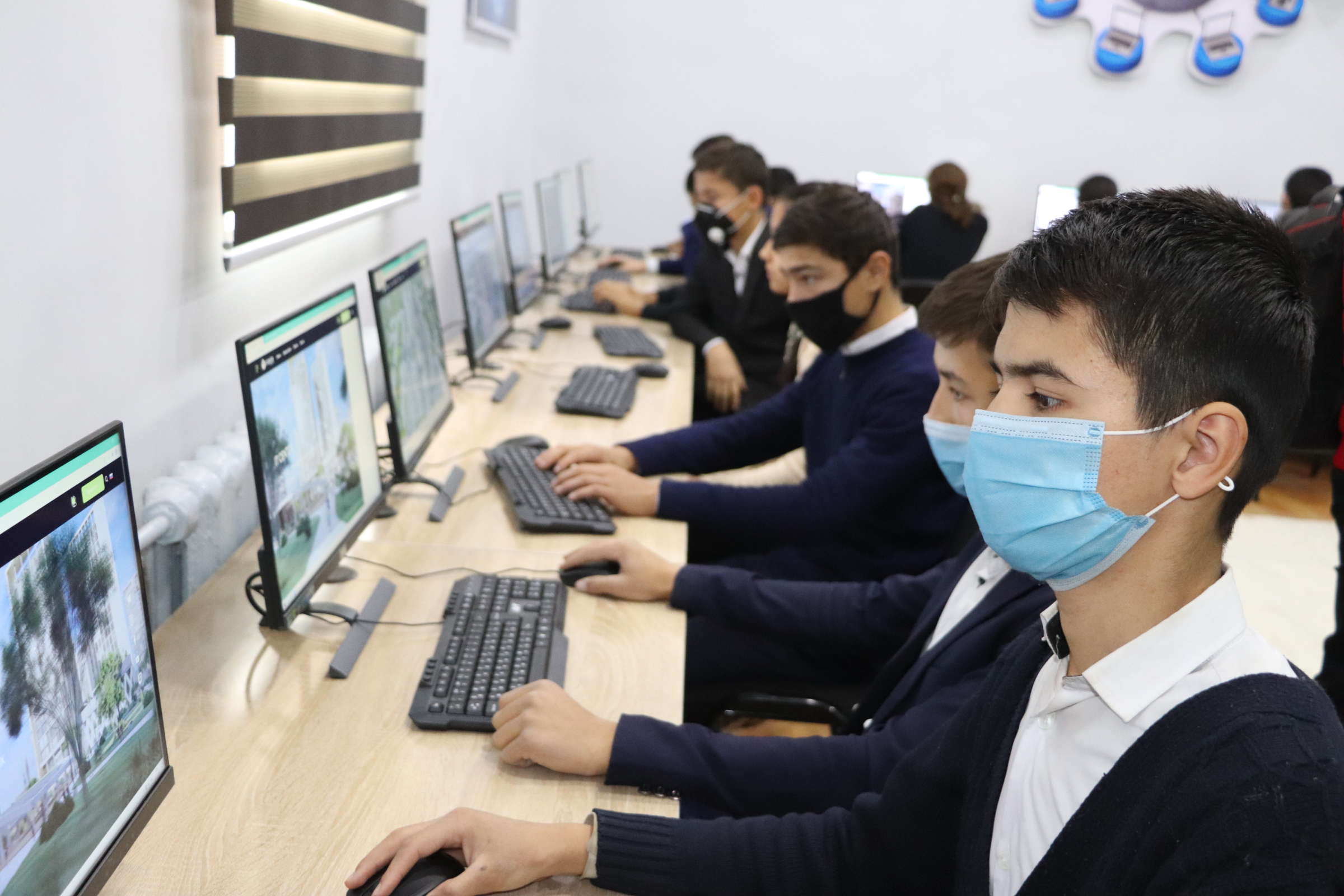 Maktab uz login parol. Информационные технологии в Узбекистане. Компьютер технологиялари. Информатика ахборот технологиялари. Современные технологии в Узбекистане.